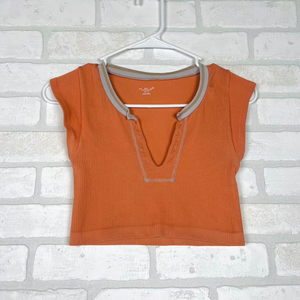 Out From Under Urban Outfitters Orange Ribbed V-Neck Crop Top XS/S